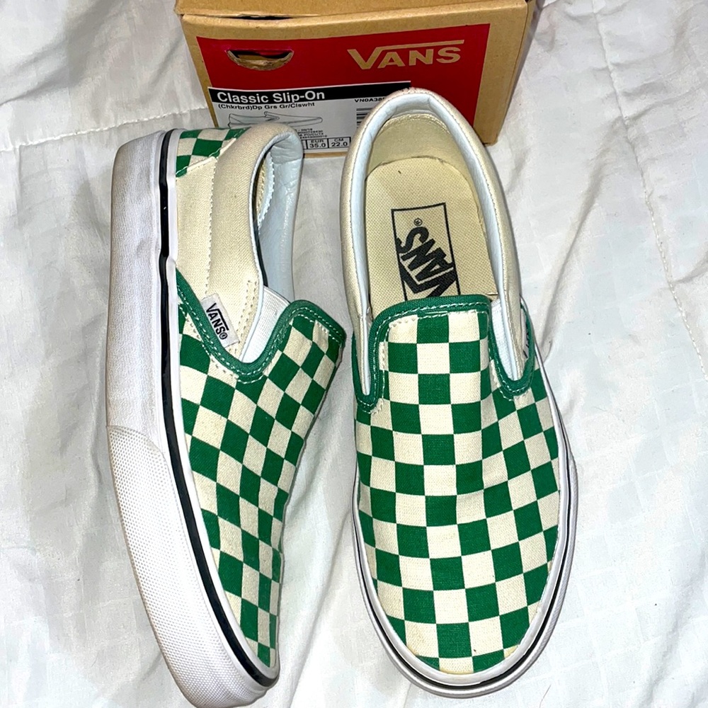 Classic slip on vans green/ white checkered unisex